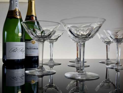 10 Champagne Glasses attributed to Moser c1930