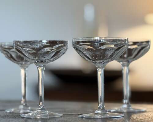 4 outstanding Champagne Coupes by Val Saint Lambert